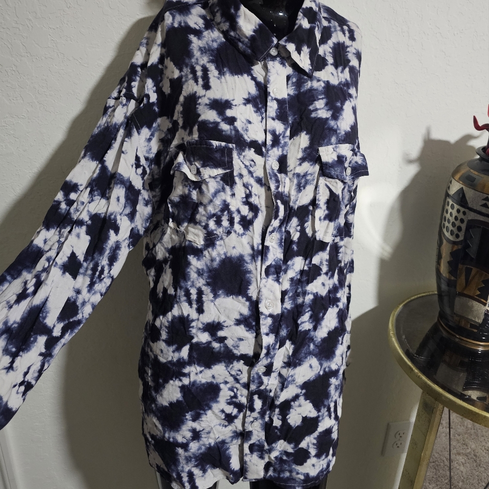 Tie Dye Botton Down Shirt Medium/Large